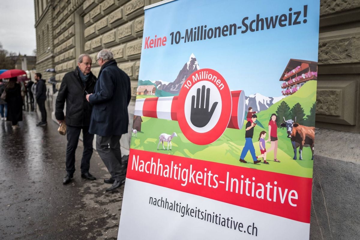 La Suisse votera sur la nouvelle initiative de la droite radicale pour limiter l'immigration
