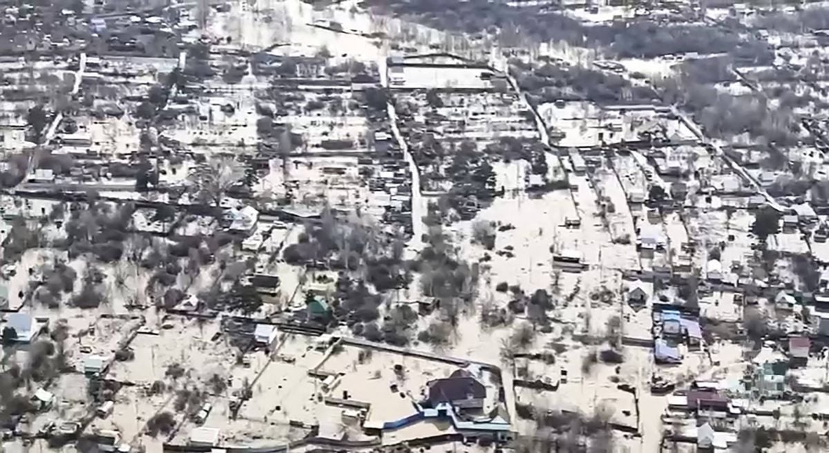 Inondations majeures: l'eau monte encore en Russie et au Kazakhstan, des villes menacées