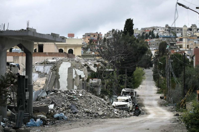 La police arrête un individu suspecté de voler des câbles dans des maisons vides au Liban-Sud