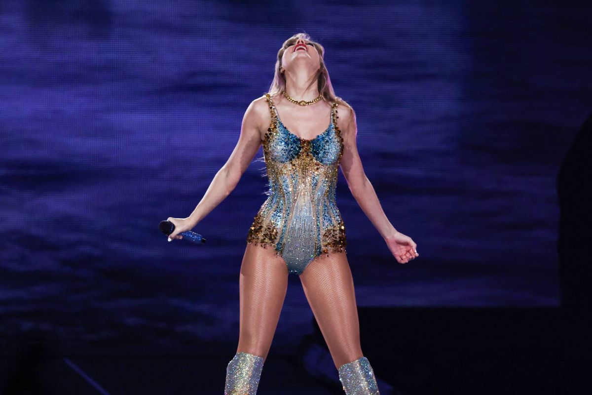 Taylor Swift sort un nouvel album, promis à tous les records Taylor Swift sort un nouvel album, promis à tous les records