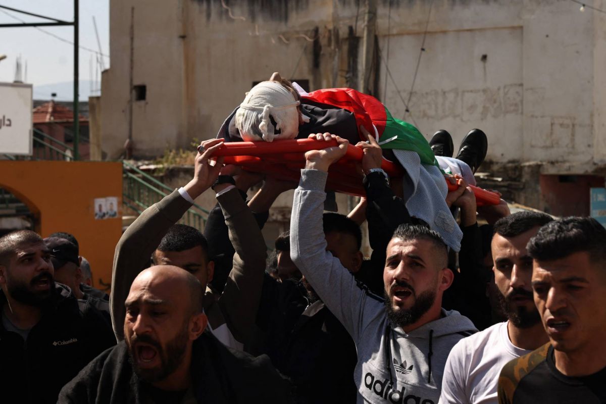 Israeli forces kill two in West Bank
