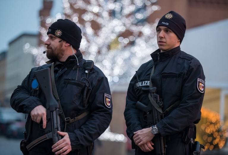 Four teenagers detained in Germany over 'Islamist attack' plot