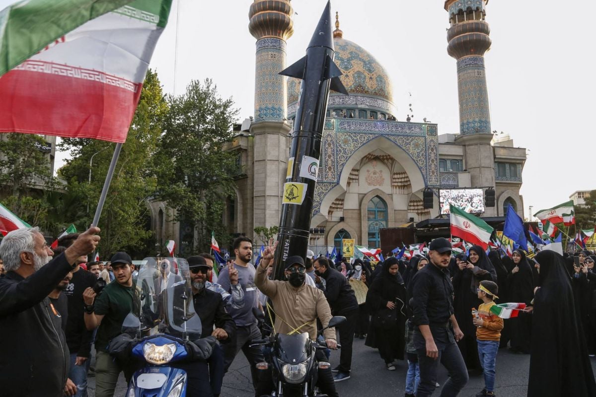 Israel urges sanctions in 'diplomatic offensive' against Iran