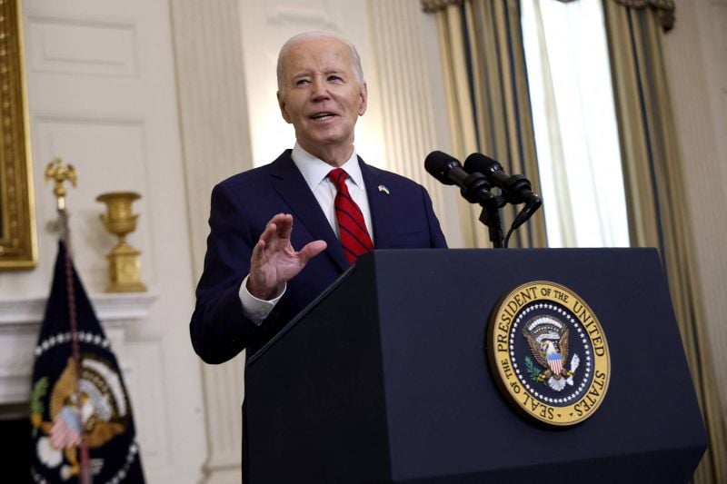 Biden signs bill for military aid to Israel, urges immediate humanitarian aid to Gaza