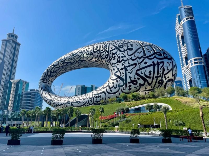 Intempéries aux Émirats : la Banque centrale émirati met les banques et les assurances au pas