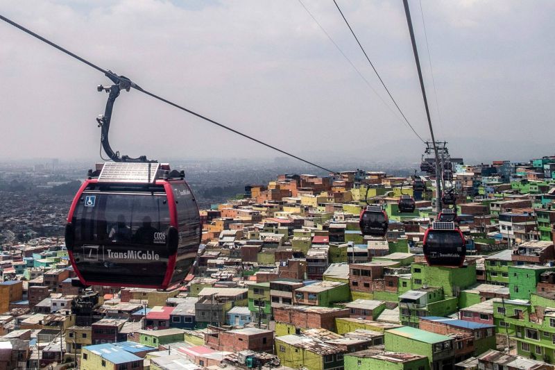 À Bogota, une « favela » ouvre ses portes aux touristes