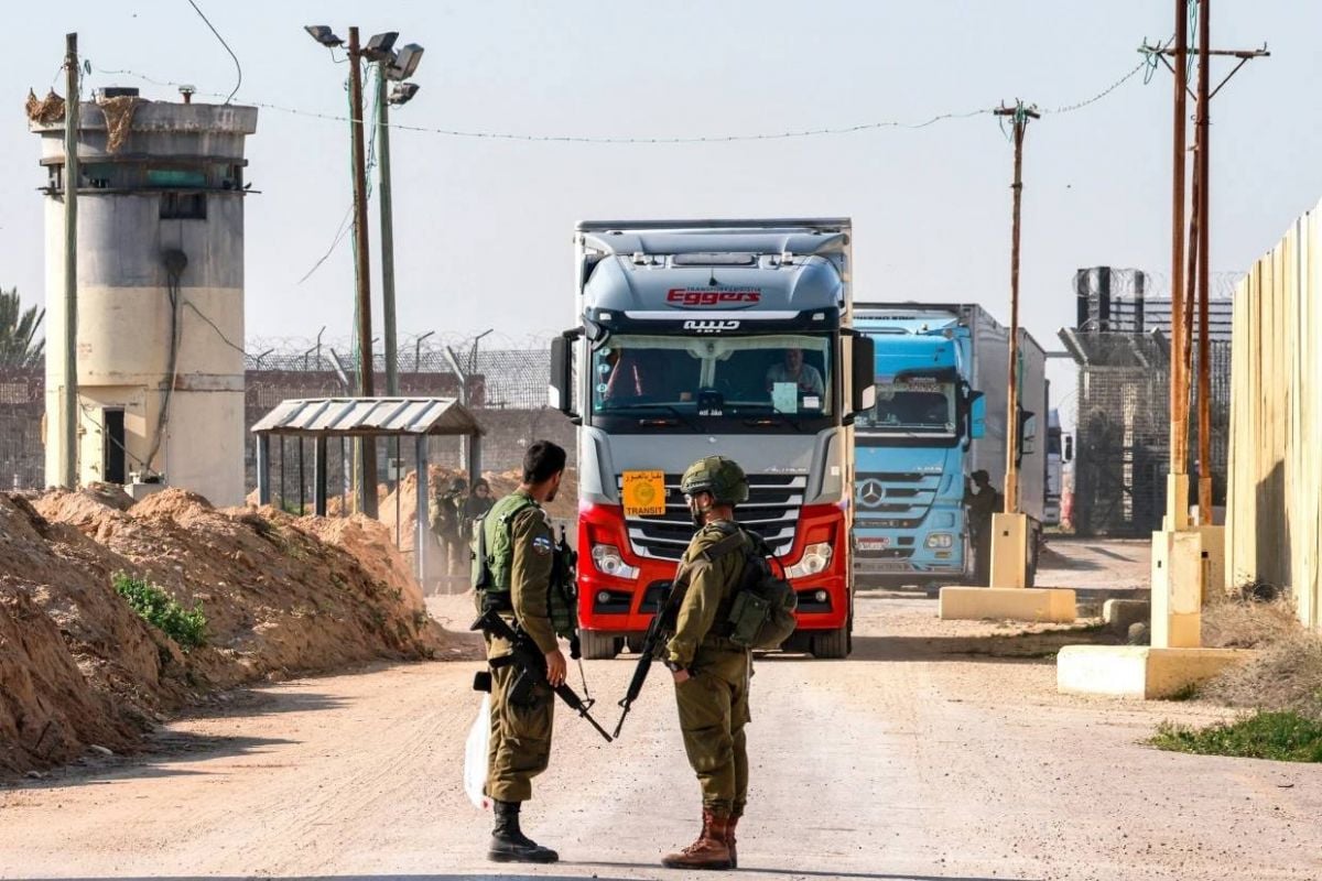 Israeli army says fourth soldier dies after Gaza crossing attack