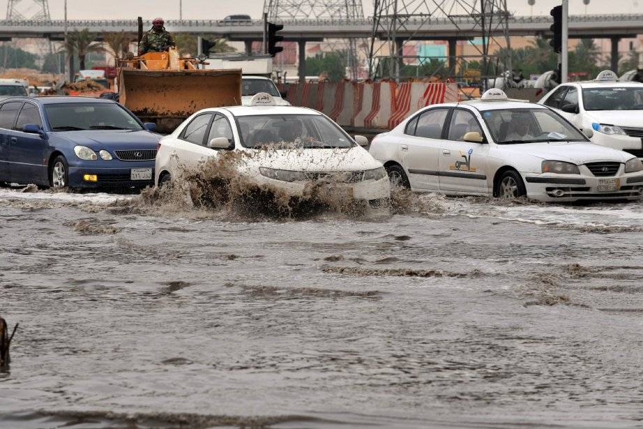 En Arabie saoudite, des écoles fermées en raison de pluies torrentielles En Arabie saoudite, des écoles fermées en raison de pluies torrentielles
