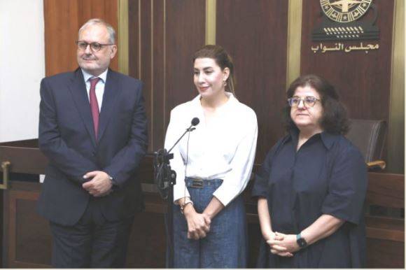 Le Parlement « a pris en main » le dossier de la suspension d'une journaliste de la BBC, assure Yacoubian Le Parlement « a pris en main » le dossier de la suspension d'une journaliste de la BBC, assure Yacoubian