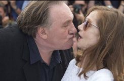 Depardieu essayant d'embrasser Isabelle Huppert lors du photocall de « Valley of Love » à Cannes le 22 mai 2015. Photo Yves Herman/Reuters