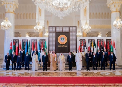 Le sommet arabe réclame des forces internationales à Gaza