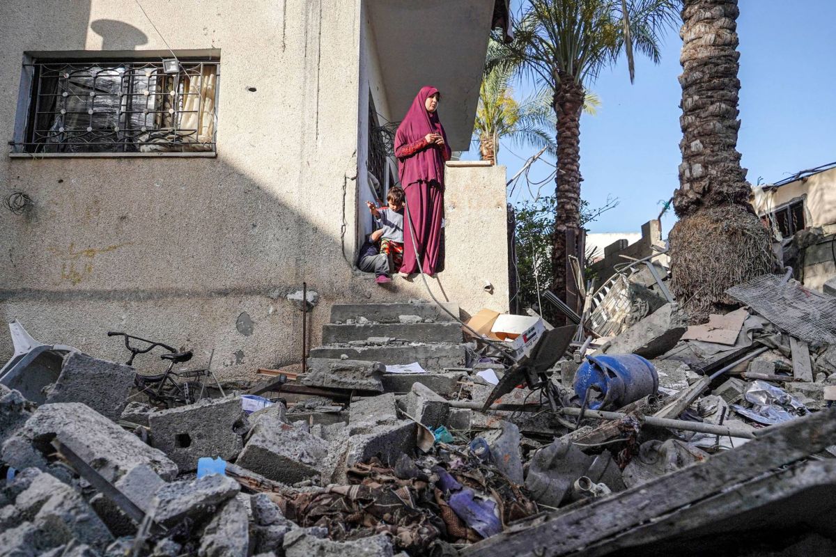 Israel says ready to resume truce talks as Gaza war grinds on