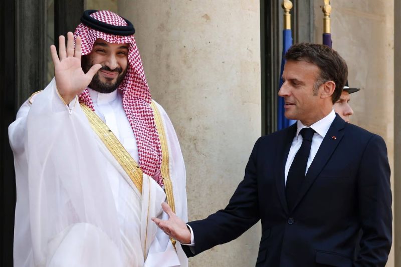 Macron and MBS will “continue their efforts” to ease tensions in southern Lebanon