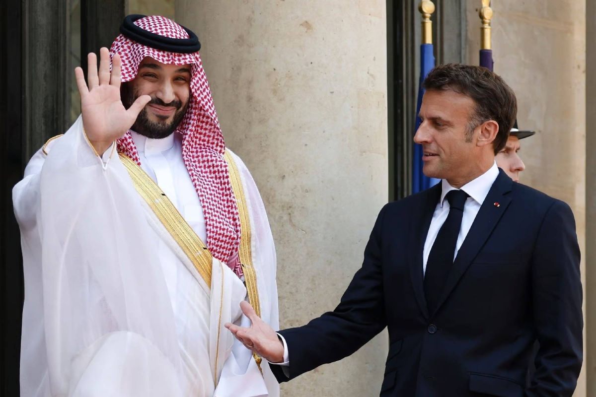Liban-Sud : Macron et MBS vont « poursuivre leurs efforts » pour apaiser les tensions Liban-Sud : Macron et MBS vont « poursuivre leurs efforts » pour apaiser les tensions