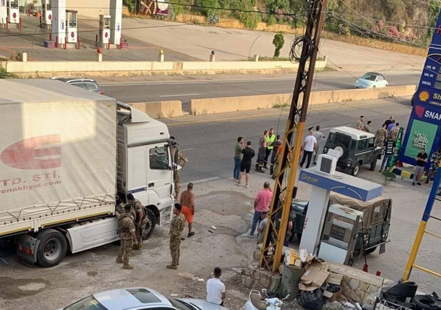 Fire reveals stash of weapons in truck on Tripoli-Beirut highway