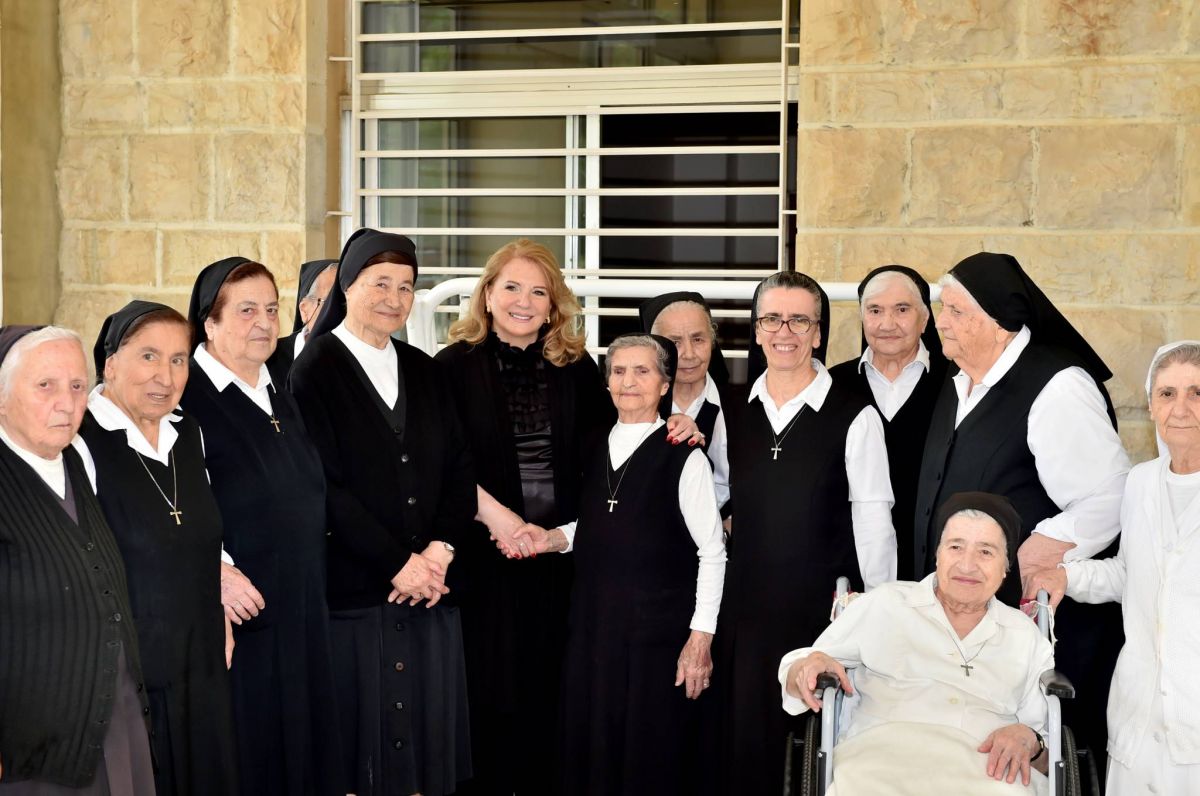 Leila Solh Hamadé à la Maison de la Miséricorde des sœurs antonines à Aïn Saadé Leila Solh Hamadé à la Maison de la Miséricorde des sœurs antonines à Aïn Saadé