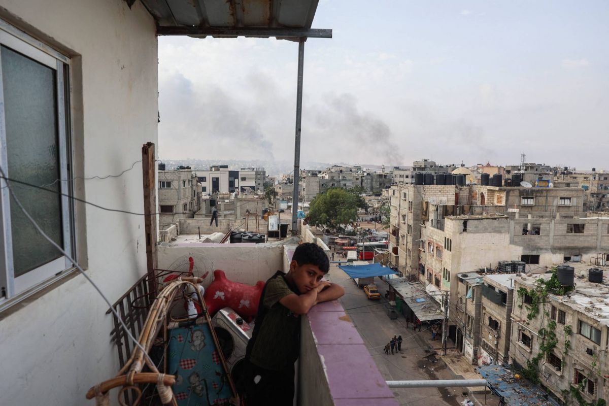 Israel again bombs Rafah as Security Council to discuss camp blaze Israel again bombs Rafah as Security Council to discuss camp blaze