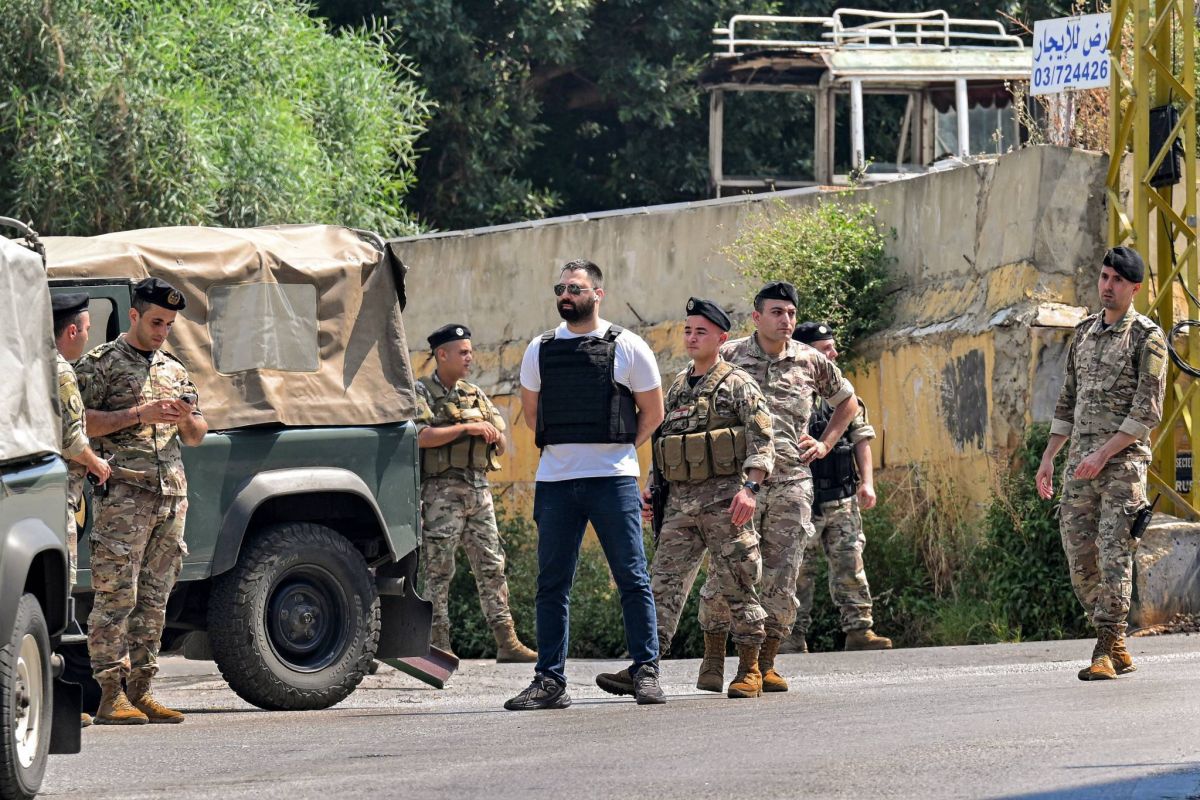 Armed clash between Lebanese Army and Syrian 'gang' in Beirut
