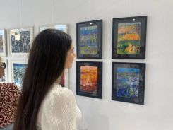 Des « petites peintures » aux cimaises de la galerie Nour Ballouk au Liban-Sud. Photo DR