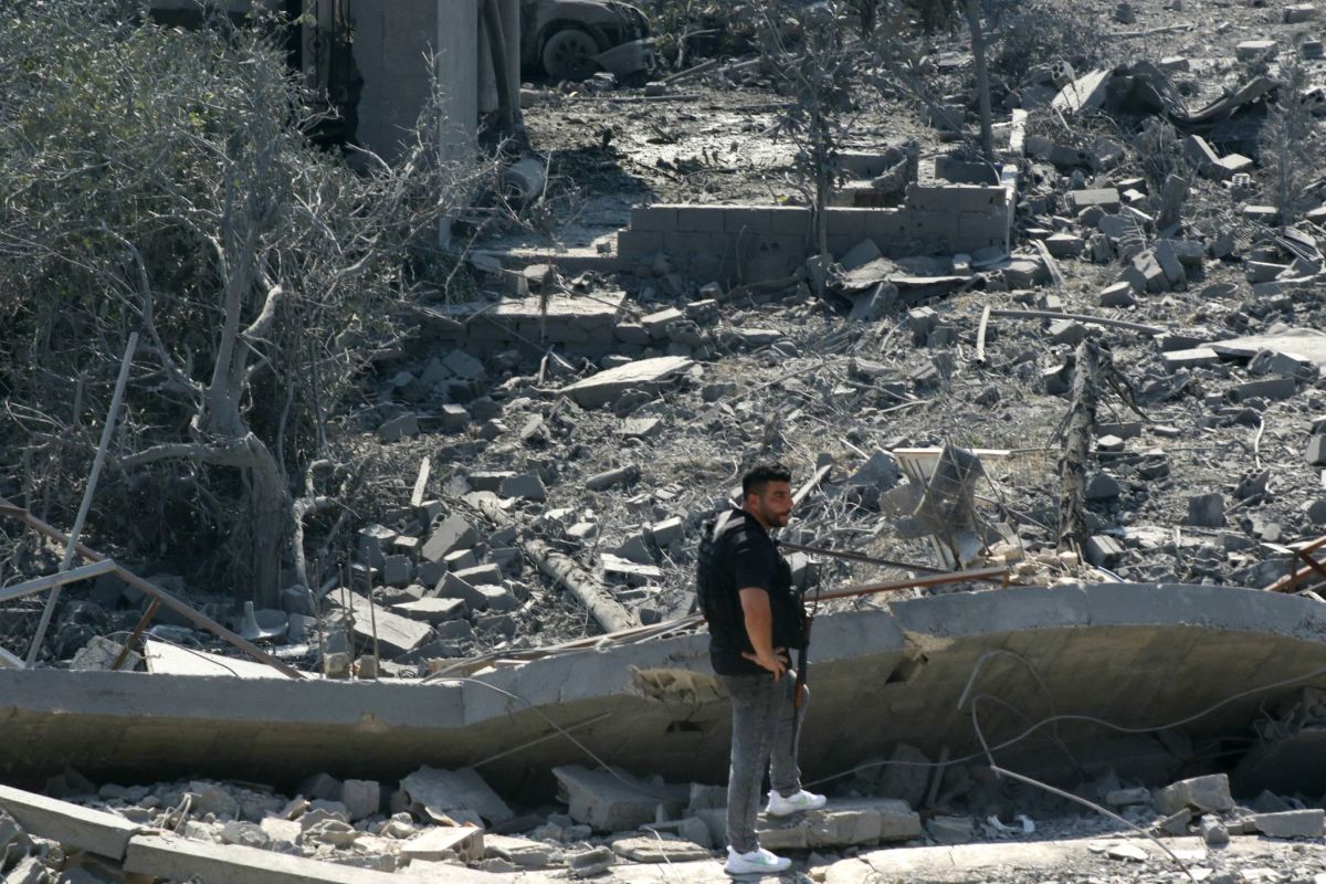 In Wadi Jilo, residents received anonymous warnings 10 mins before warehouse was flattened In Wadi Jilo, residents received anonymous warnings 10 mins before warehouse was flattened
