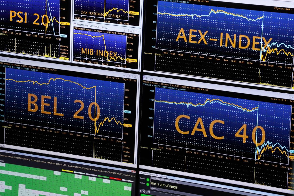 La Bourse de Londres double Paris, plombée par les turbulences politiques