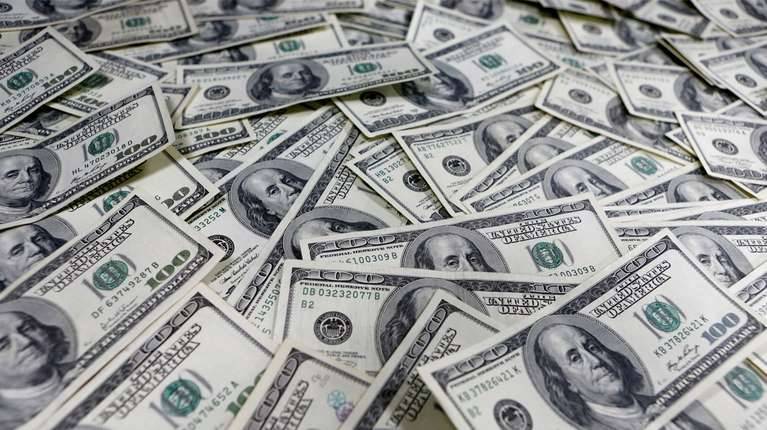 Lebanon’s large depositors bide their time