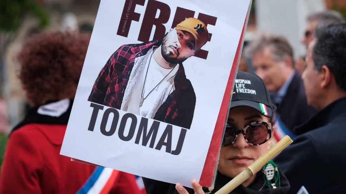 La Cour suprême d'Iran annule la condamnation à mort d'un rappeur
