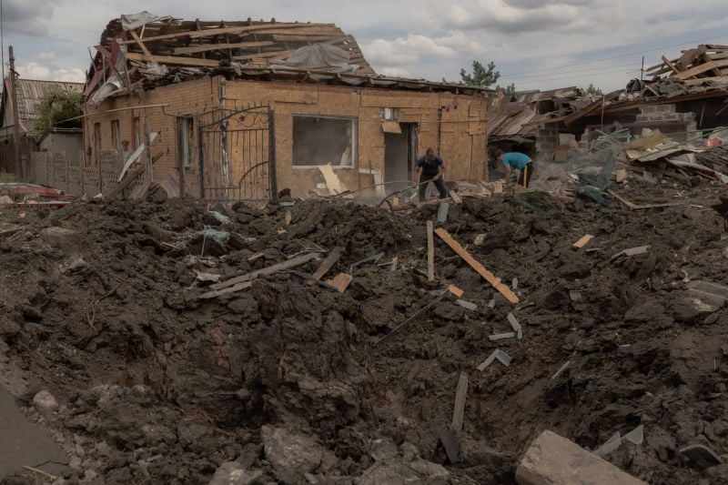 L'Ukraine ordonne l'évacuation des enfants dans cinq villages proches du front dans l'Est