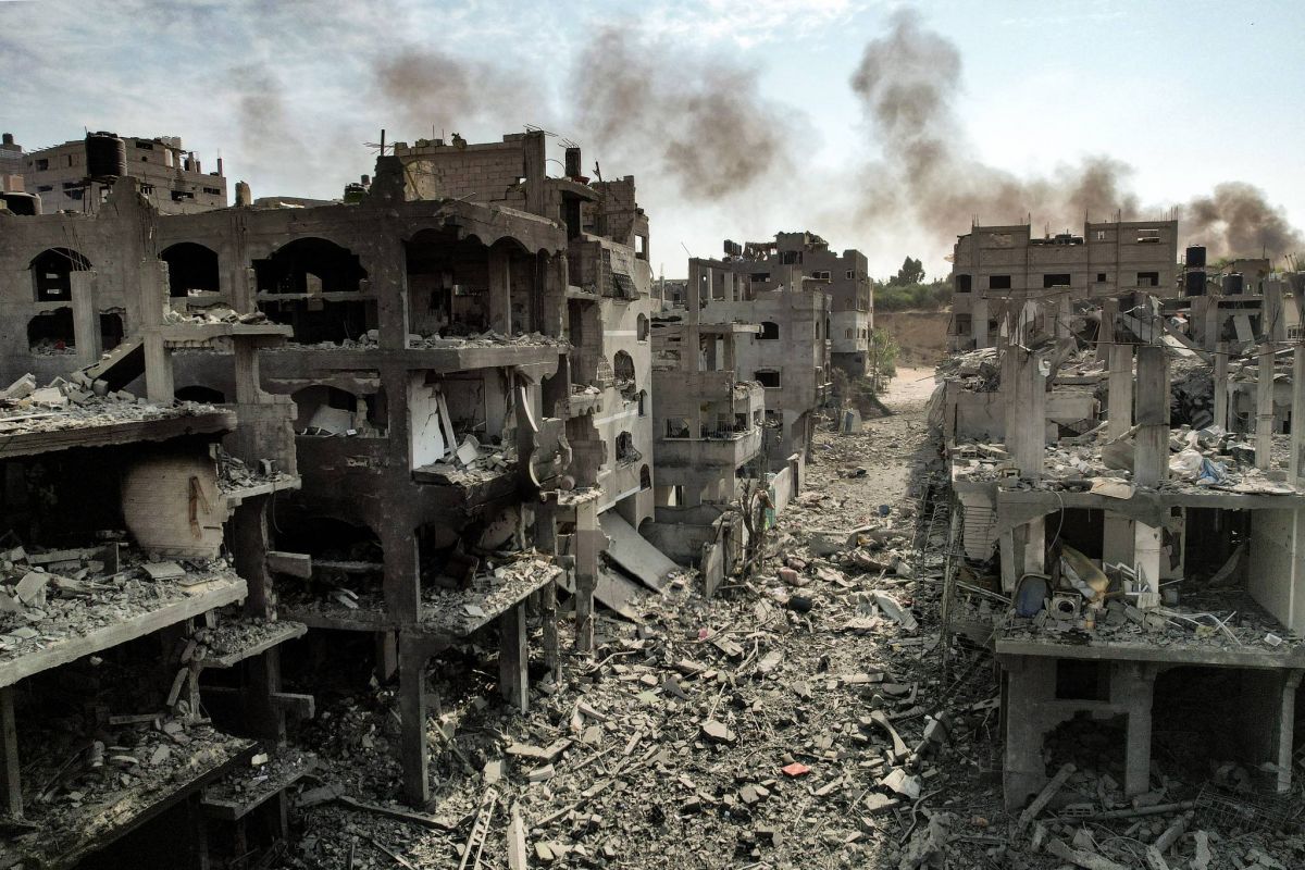 Destruction d'infrastructures médiatiques à Gaza : une enquête pointe vers des tirs de char israélien