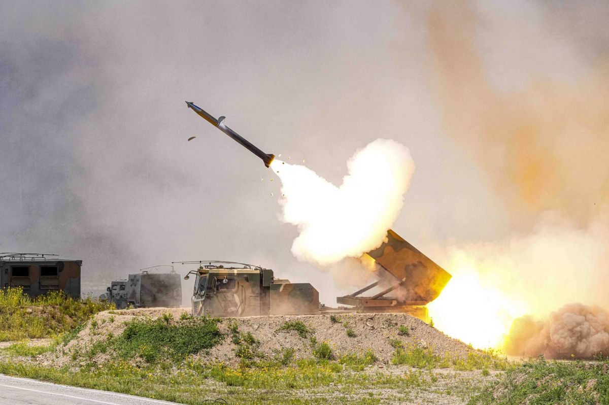 Pyongyang affirme avoir réussi un tir de missile à têtes multiples