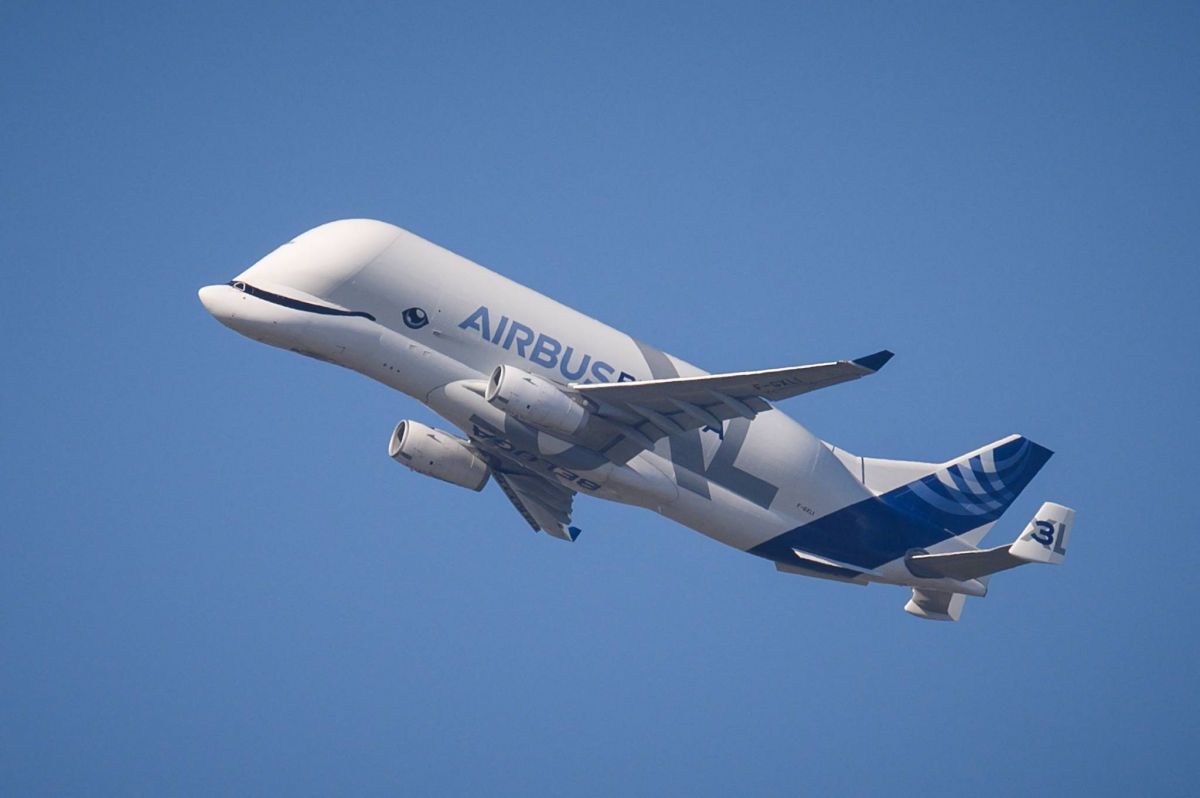 Airbus chute en Bourse après une baisse de ses prévisions financières et de livraisons