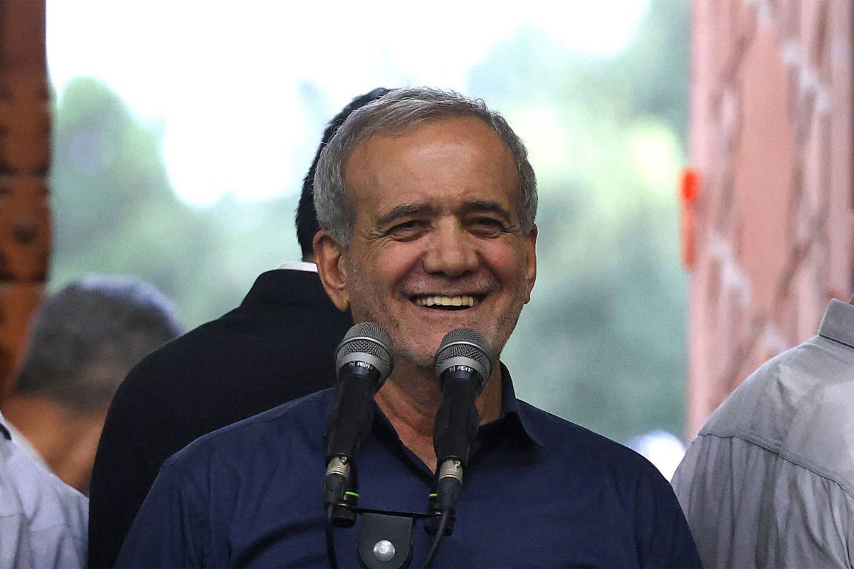 Le « soutien à la résistance continuera avec force », assure le nouveau président iranien à Nasrallah