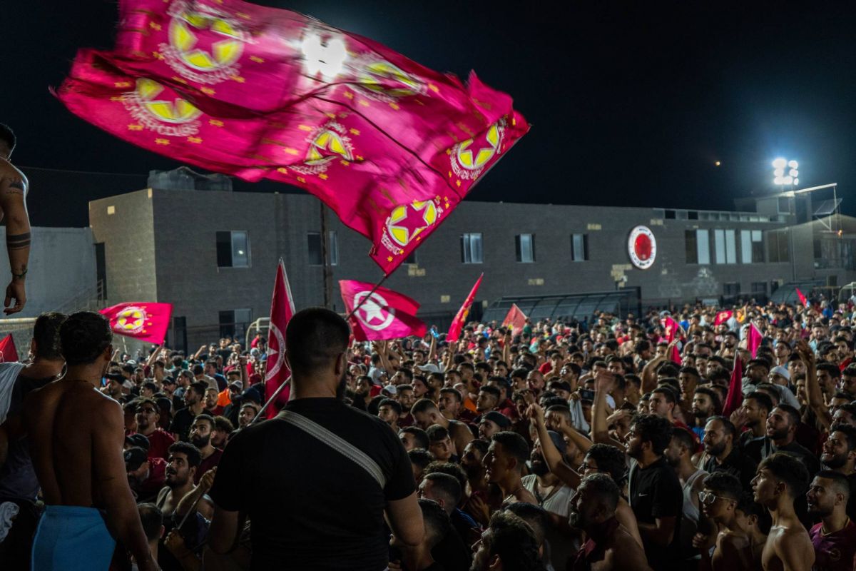 Dix ans plus tard, Nejmeh remet des étoiles dans les yeux de ses supporters Dix ans plus tard, Nejmeh remet des étoiles dans les yeux de ses supporters
