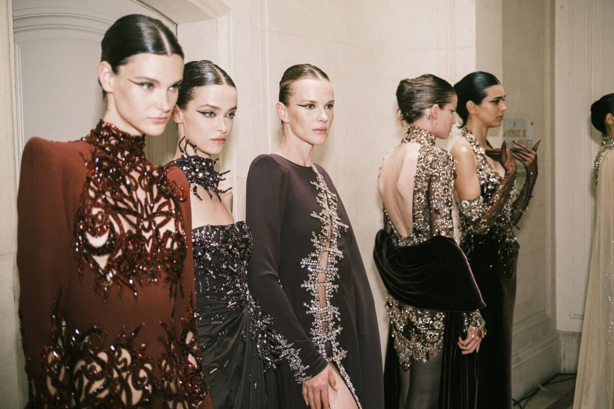 À la semaine parisienne de la haute couture, Zuhair Murad révèle de « Lumineuses cicatrices » À la semaine parisienne de la haute couture, Zuhair Murad révèle de « Lumineuses cicatrices »
