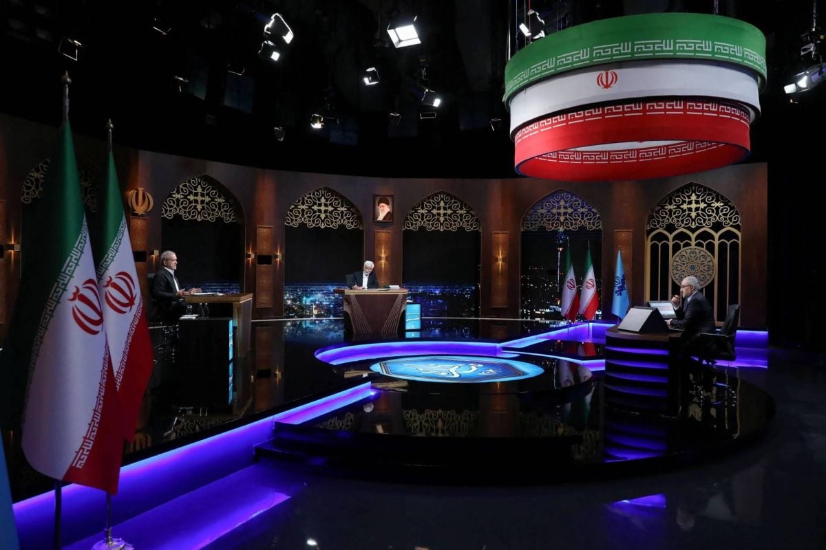 A reformist vs. an ultraconservative: The stakes of Iran's presidential runoff