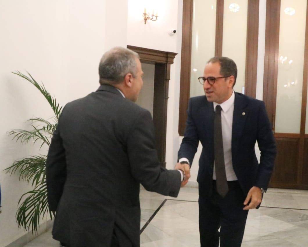 Entre Bassil et l’opposition, le fossé n’en finit pas de se creuser