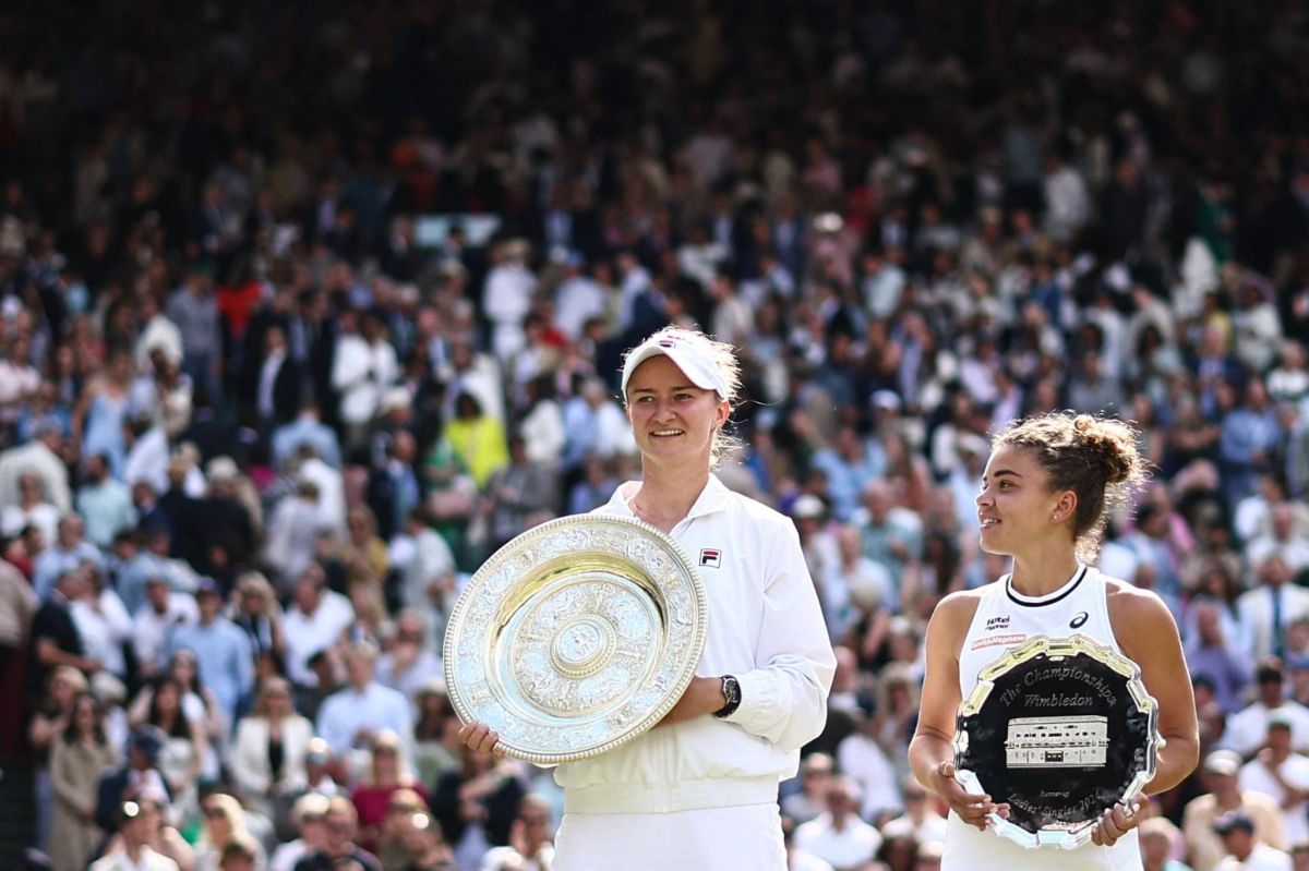 Krejcikova soulève un inattendu second trophée du Grand Chelem