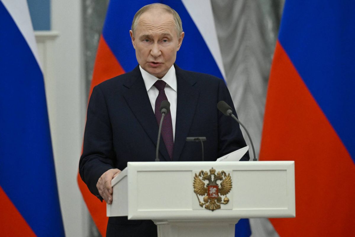 Kremlin warns US missile deployment could make European capitals targets Kremlin warns US missile deployment could make European capitals targets