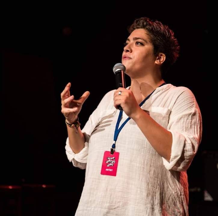L'humoriste Shaden Fakih quitte le Liban, après une polémique religieuse sur un de ses sketchs L'humoriste Shaden Fakih quitte le Liban, après une polémique religieuse sur un de ses sketchs