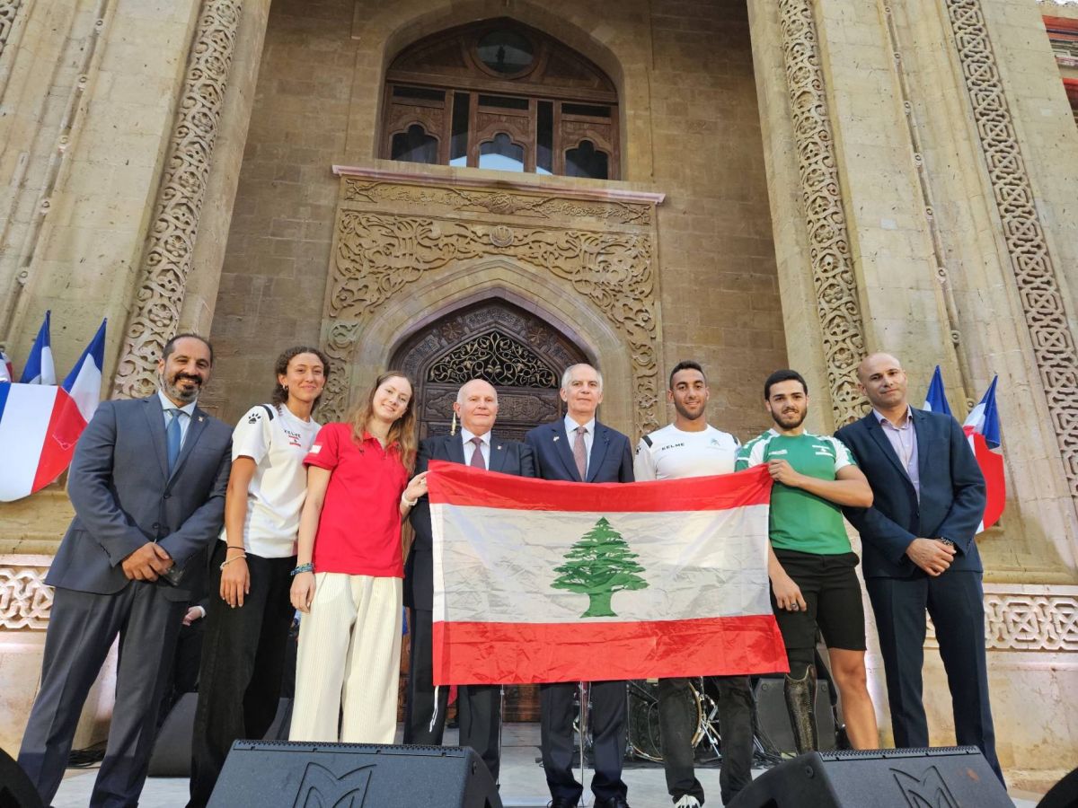 L'ambassadeur de France  appelle les Libanais à élire un président « en urgence »