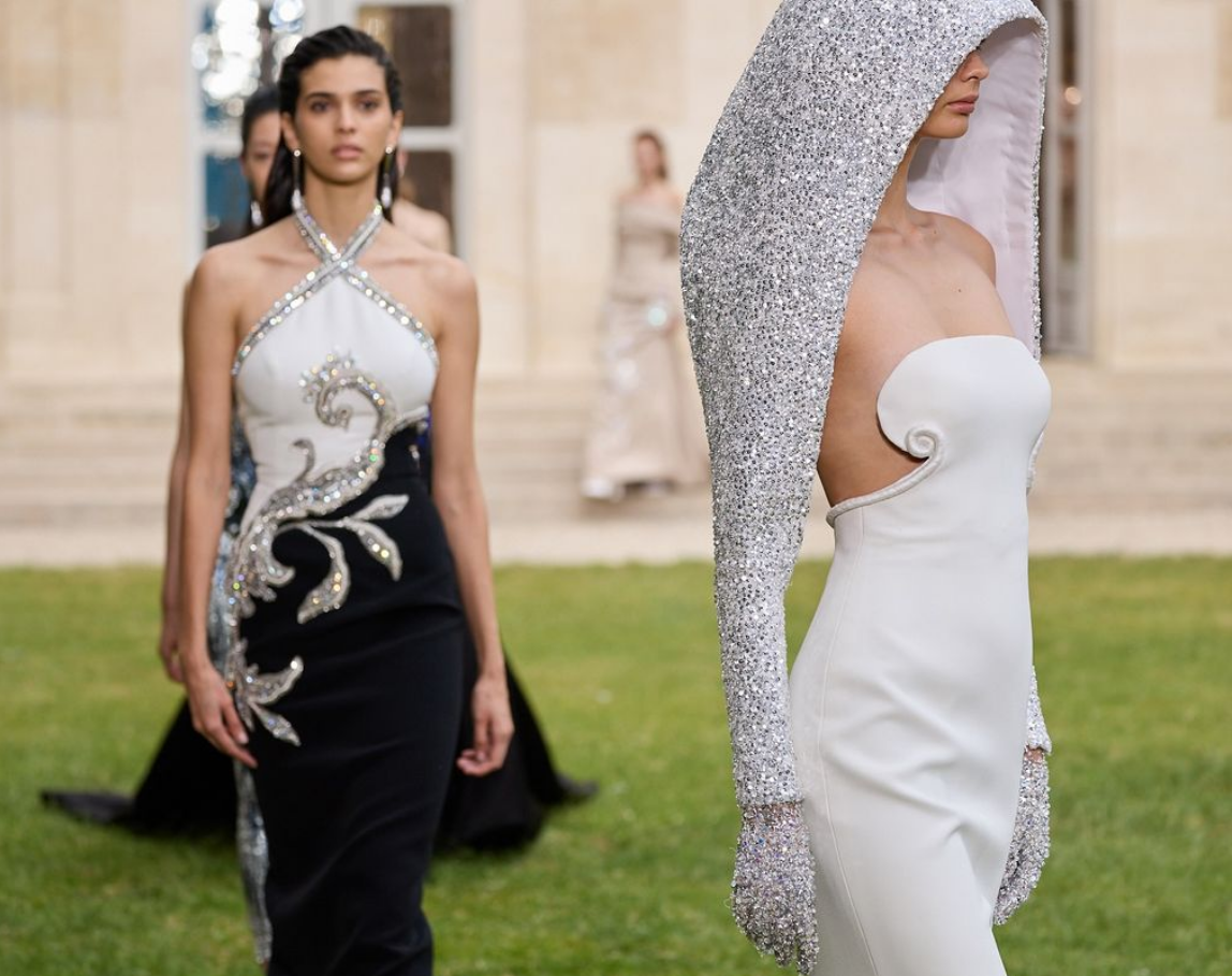 Haute couture : Georges Hobeika capte les lumières du jour, de la nuit et des entre-deux