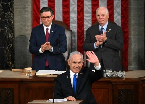 Netanyahu défend la guerre à Gaza face à un Congrès américain divisé