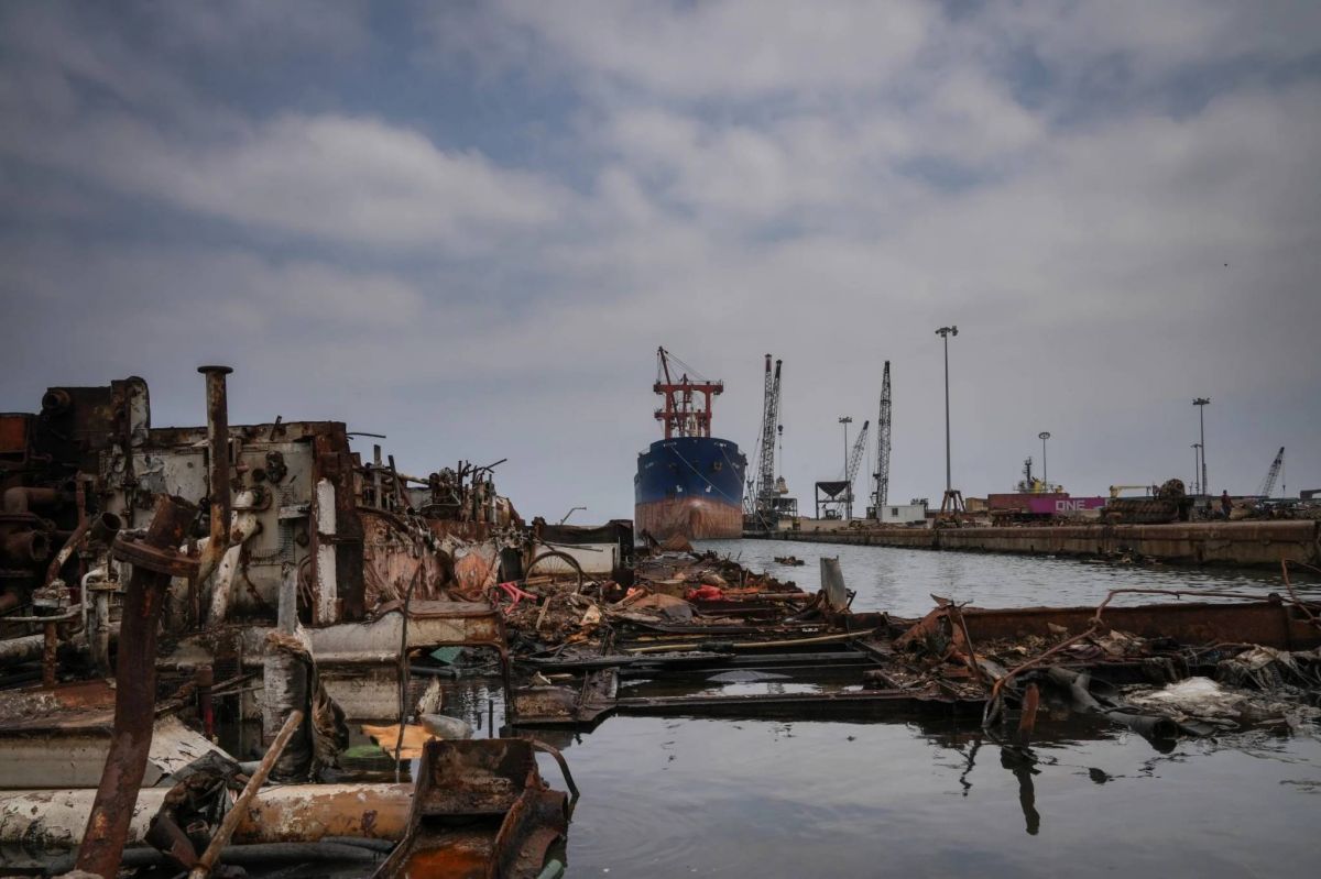 Près de 6 000 tonnes de débris déjà évacuées du port de Beyrouth