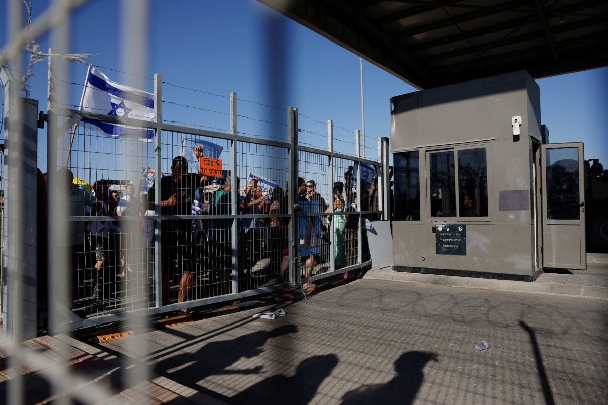 Chaos en Israël : des manifestants d'extrême droite prennent d'assaut deux bases militaires