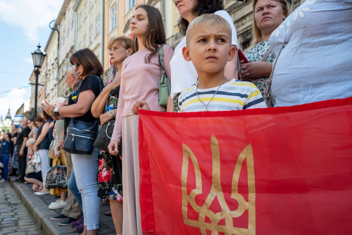 Ukraine's top diplomat in Beijing for talks on ending war Ukraine's top diplomat in Beijing for talks on ending war