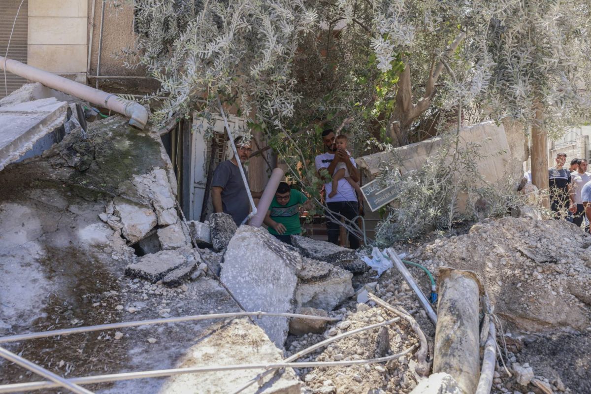 Palestinian officials say 12 dead in Israel West Bank raids Palestinian officials say 12 dead in Israel West Bank raids