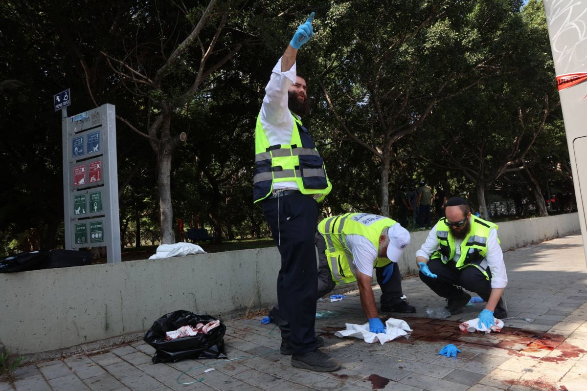 One killed in stabbing attack near Tel Aviv: Israel medics One killed in stabbing attack near Tel Aviv: Israel medics