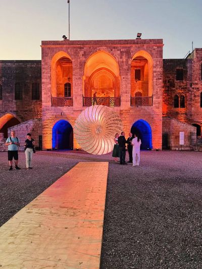À Beiteddine, Zad Moultaka, Abdel-Hamid Baalbaki et les autres entrent au palais