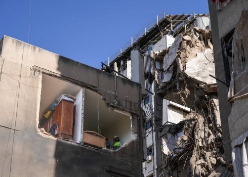 Le bilan de la frappe sur la banlieue sud de Beyrouth monte à quatre morts ; L'OLJ est sur les lieux | En direct