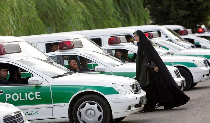 Une Iranienne paralysée suite à une infraction au port obligatoire du hijab